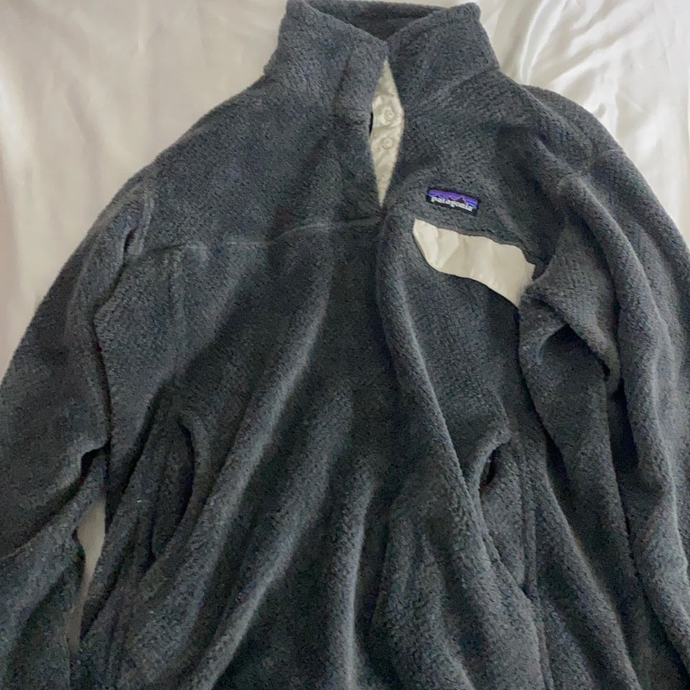 Patagonia sweatshirt
